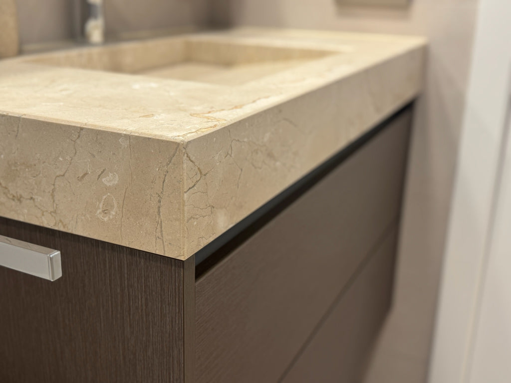 badmeubel op maat, badmeubels, Spoelbak op maat, Spoelbak natuursteen, bronzen look, eiken badmeubel, Badmeubel met lades, maatwerk badmeubel. 